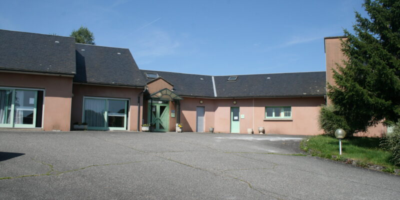 SOINS MÉDICAUX ET DE RÉADAPTATION EN ADDICTOLOGIE